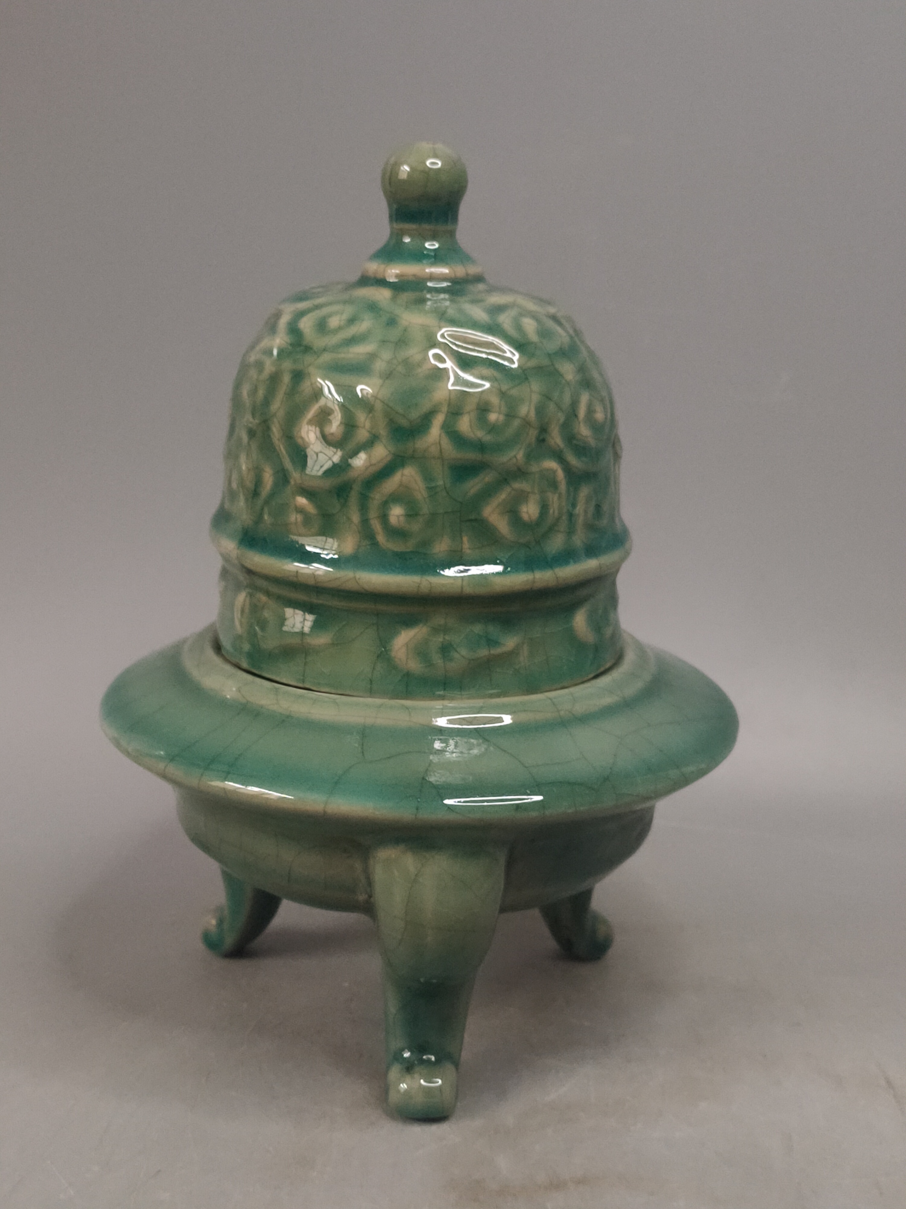 汝窑薰炉，高19cm，釉色温润，包浆老道，老汝瓷，旧藏，喜欢的来