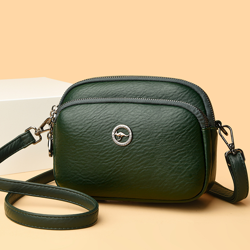 正 288012  绿色 洋气女包（长19宽10高15）