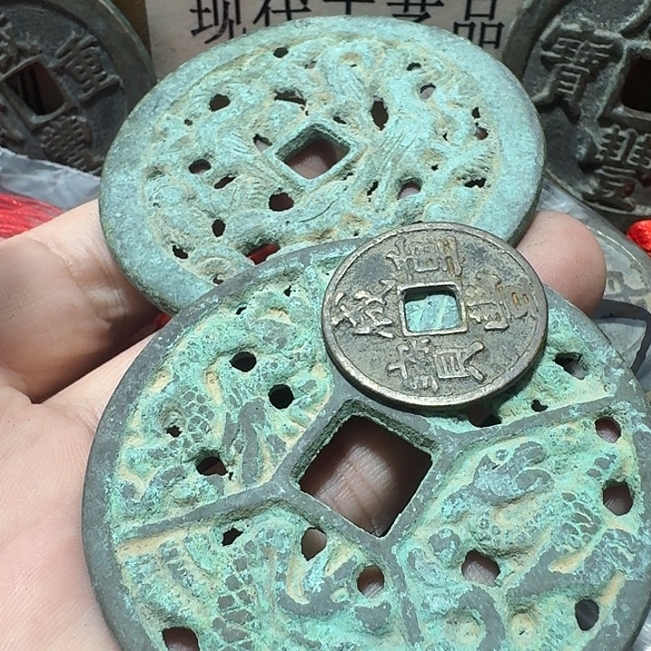 用***5铜现代工艺品花钱