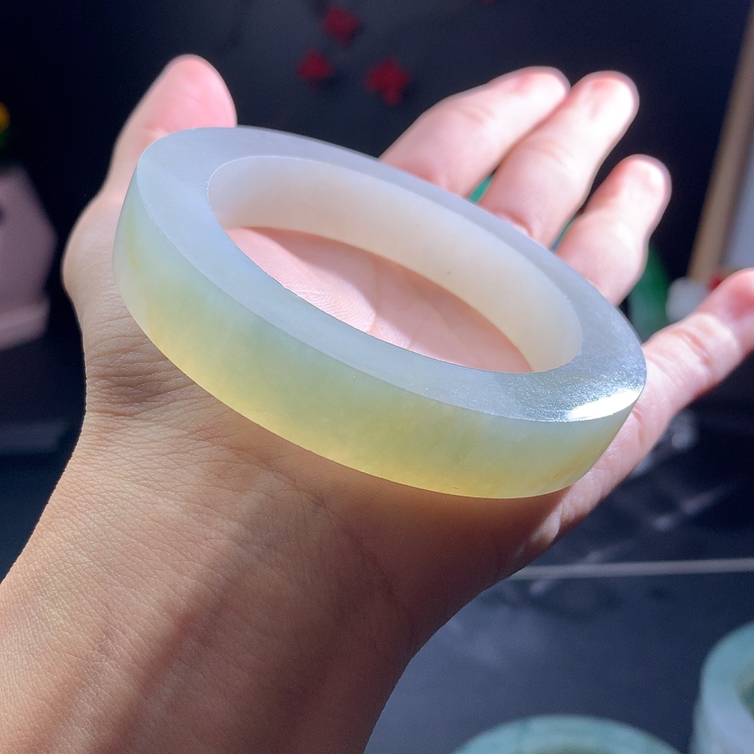 定制翡翠手镯未镶嵌