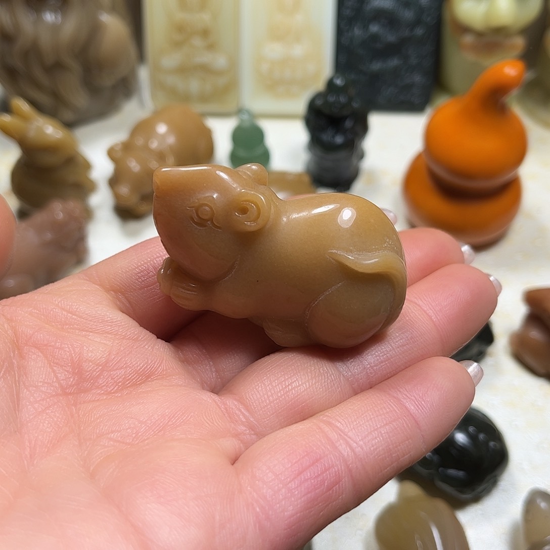 白玉菩提吊坠白玉菩提吊坠