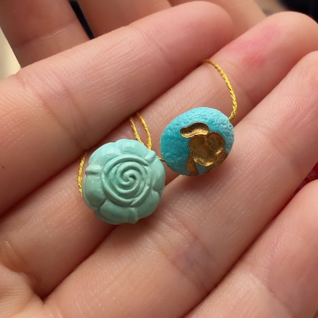 绿松石未镶嵌颈饰