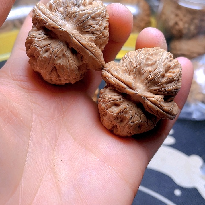 文玩核桃吊坠平谷元宝