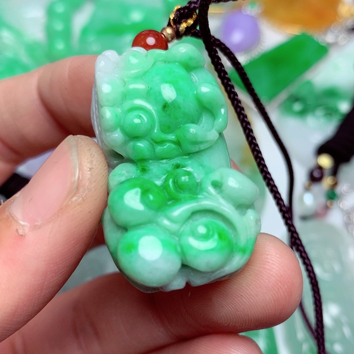 翡翠吊坠(不含链)未镶嵌