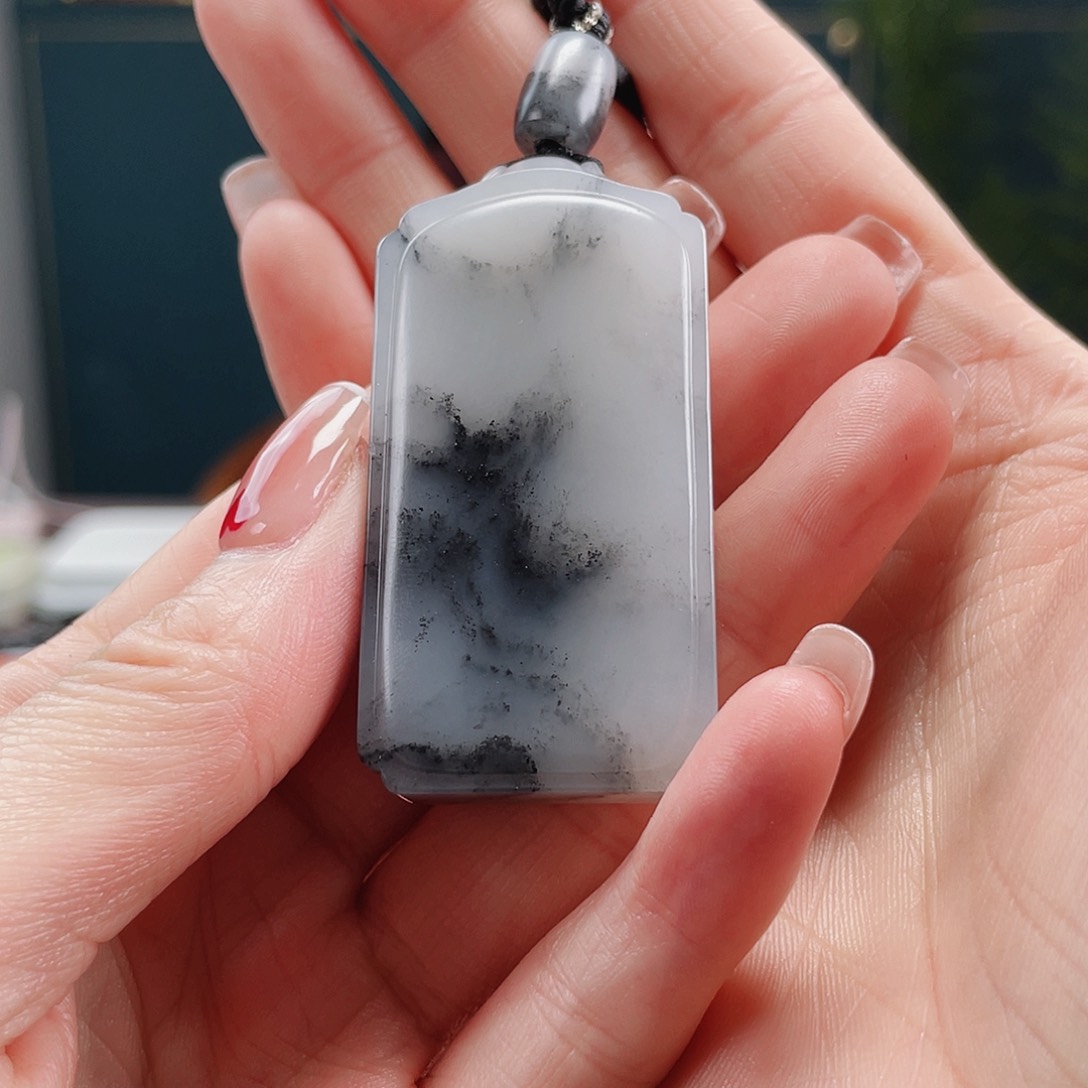 和田玉吊坠(不含链)未镶嵌N****y青花