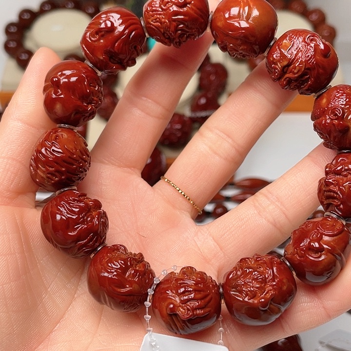 橄榄核手串随****界包浆玉化