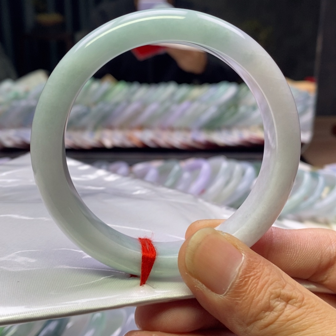 翡翠手镯未镶嵌纯天然缅甸翡翠手镯