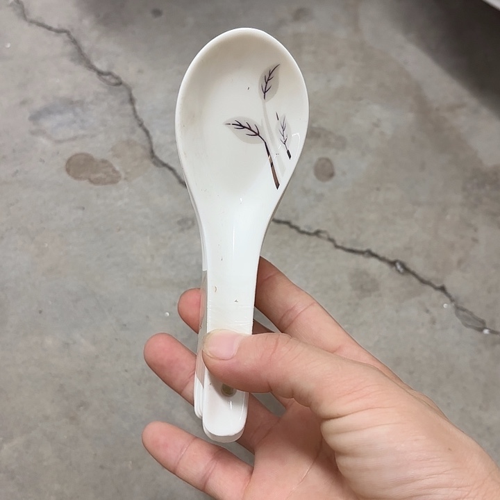 碟微瑕介意勿拍……20个勺子