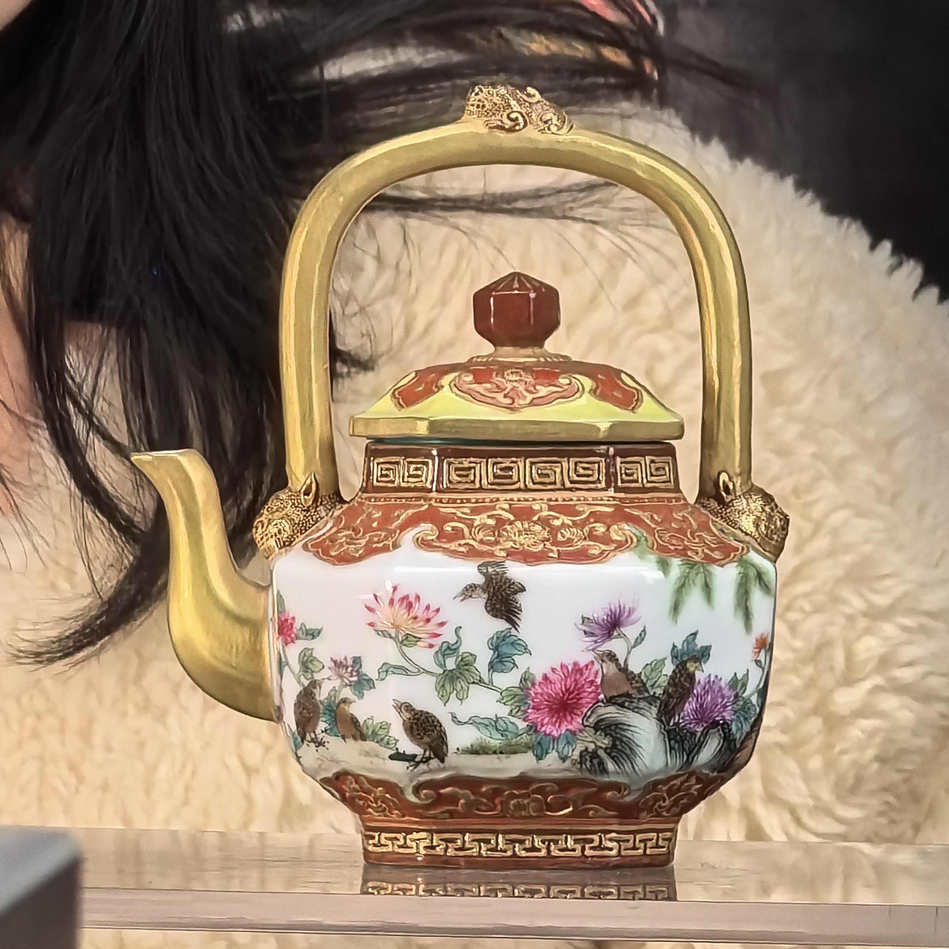 清 珐琅彩花鸟描金八方提梁壶