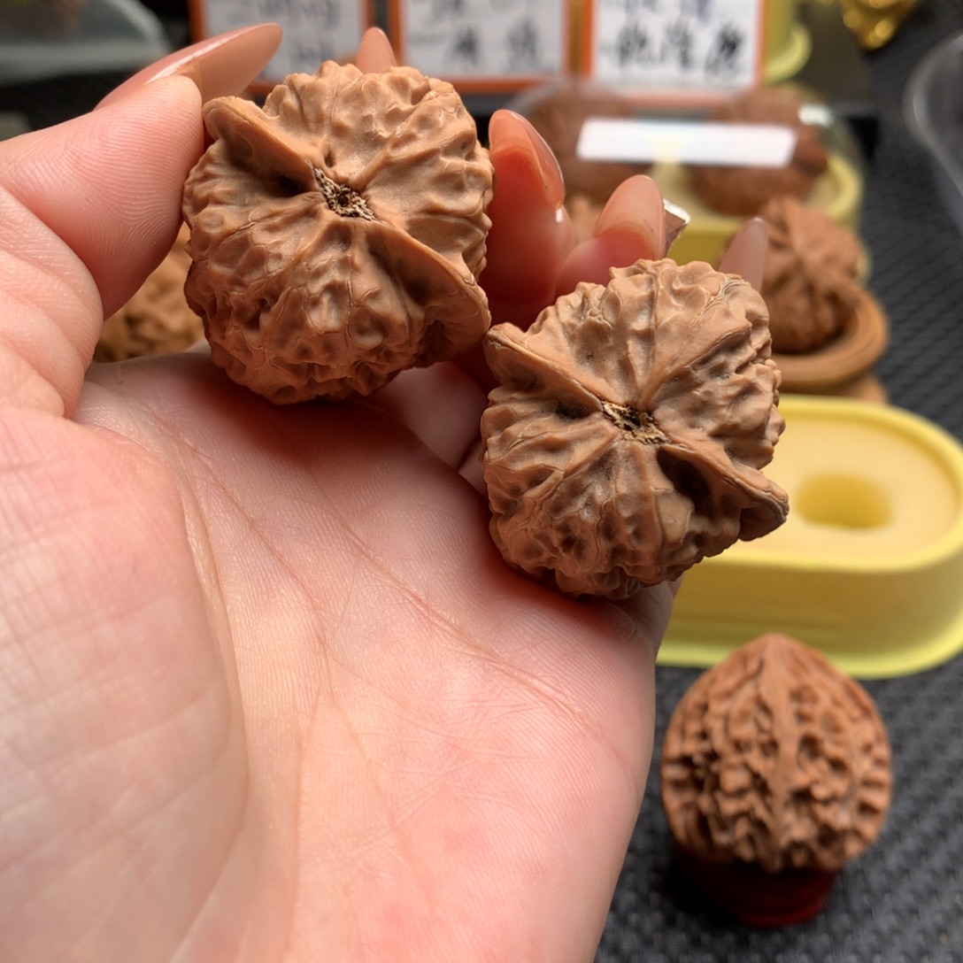 海***河文玩核桃把件34沈鸡