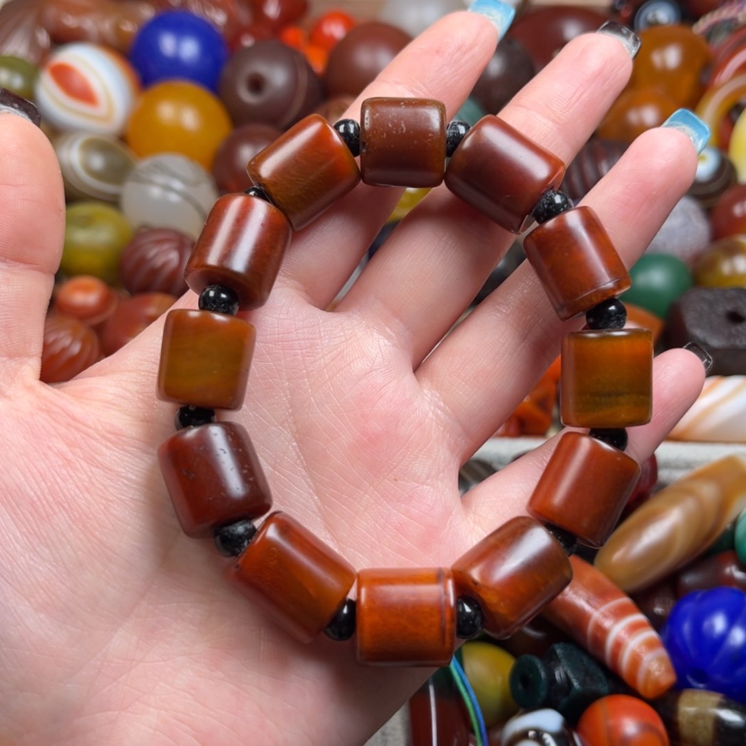 玛瑙/玉髓颈饰未镶嵌