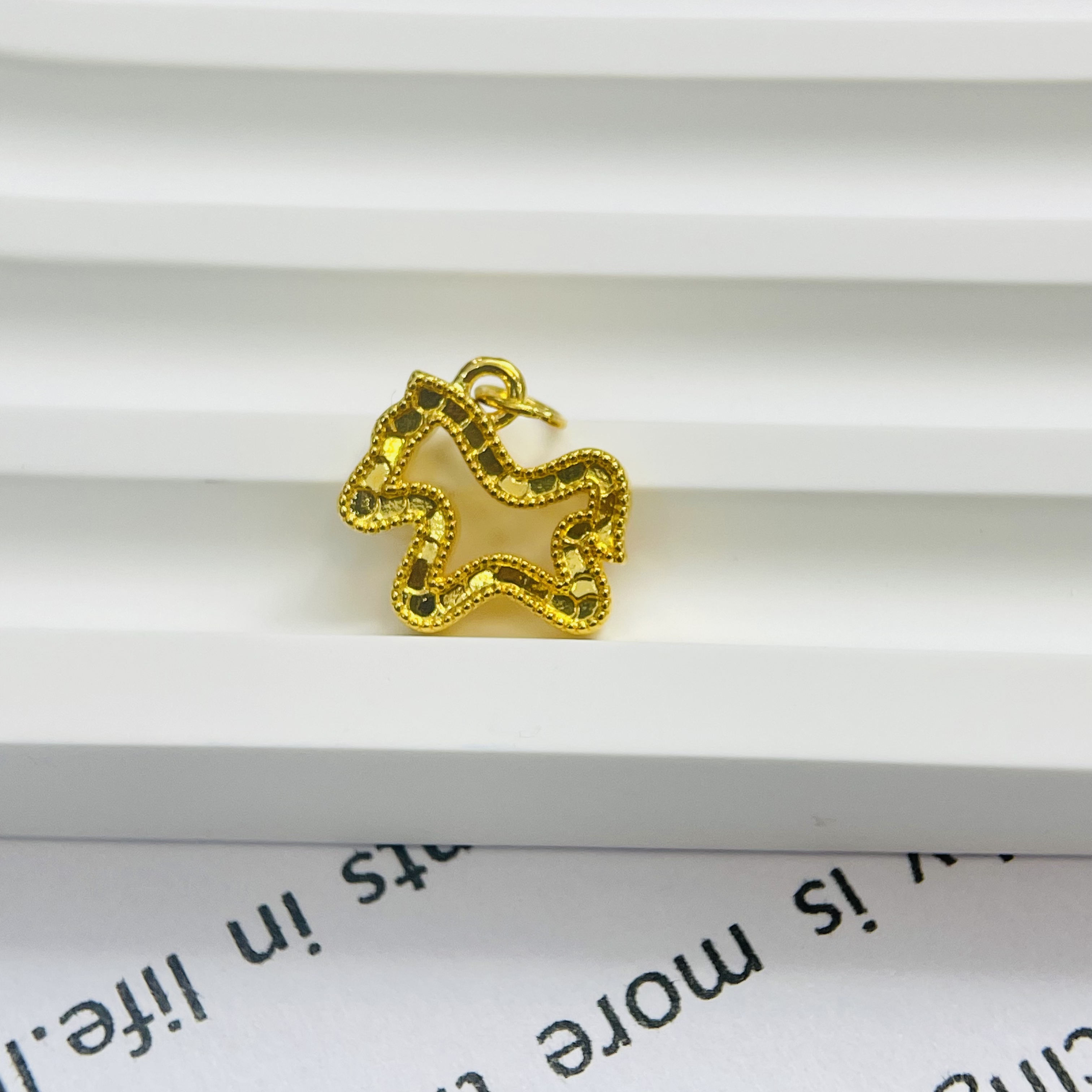 金祥顺黄金足金999碎冰冰小马提溜DP2897