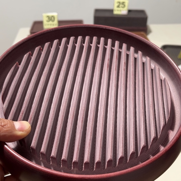 直径23公分红料小圆盘打空