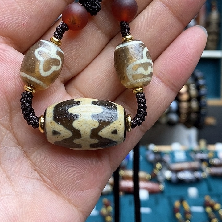 玛瑙/玉髓颈饰合金