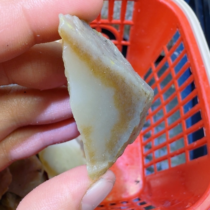 和田玉未镶嵌珠宝半成品