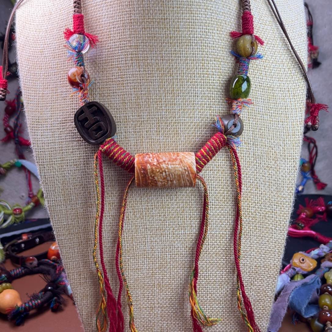 玛瑙/玉髓颈饰未镶嵌