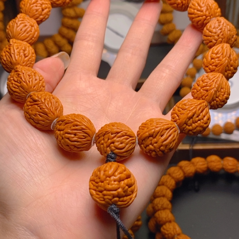 【闪购商品】桃核手串龙文桃核