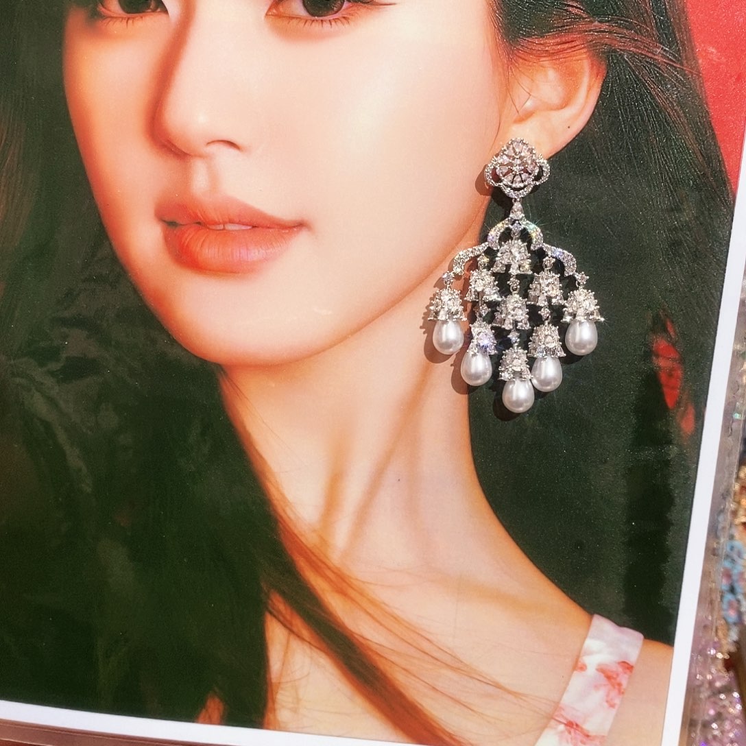 【闪购商品】纯铜925银锆石用****山