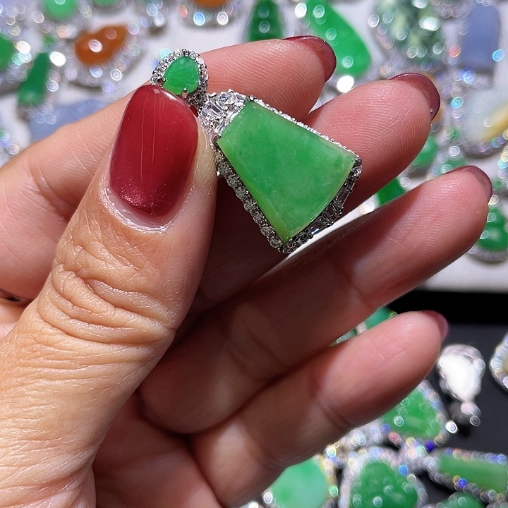 翡翠银S925镶嵌颈饰