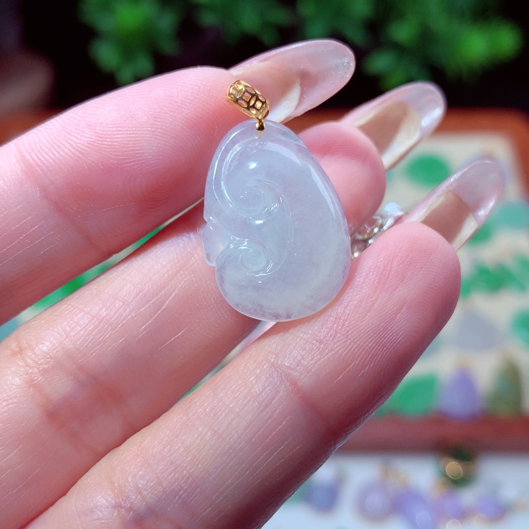 翡翠吊坠(不含链)18K金镶嵌