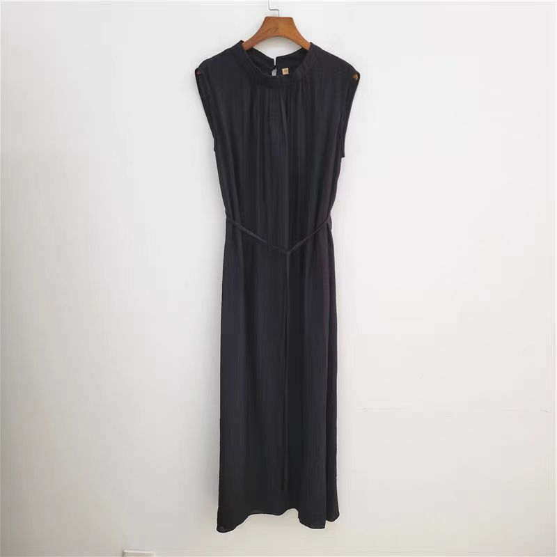 2586-【雪儿】2025年夏季新品女时尚气质长款百搭无袖连衣裙