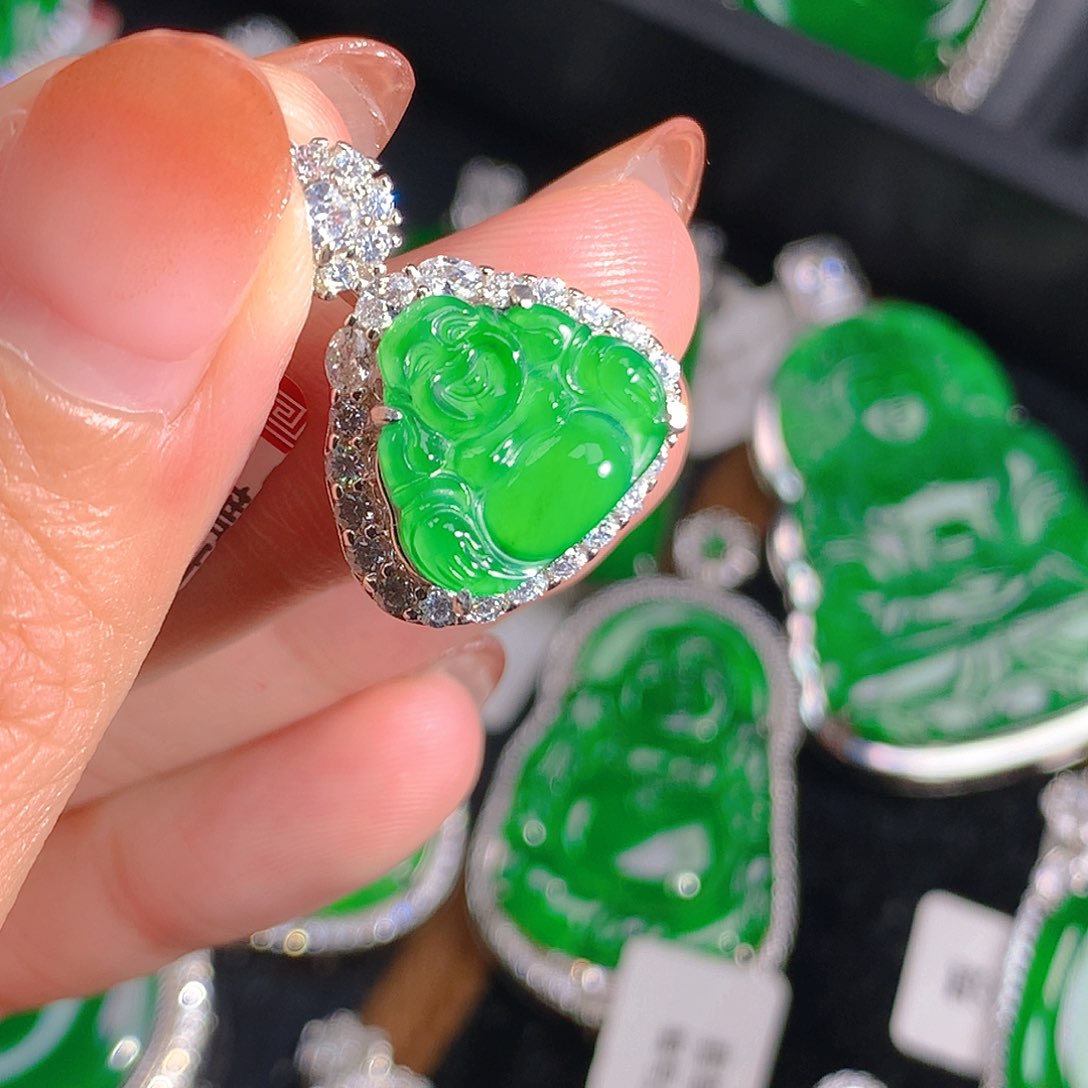 翡翠吊坠(不含链)未镶嵌