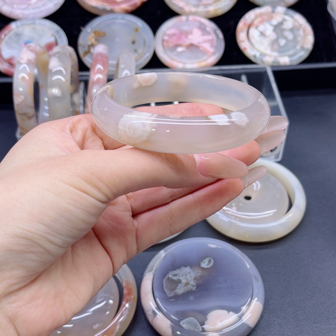 玛瑙/玉髓手镯未镶嵌你**笑64