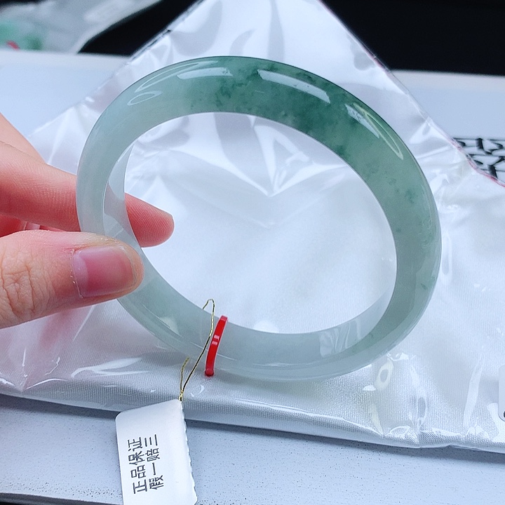 翡翠手镯未镶嵌缅甸天然a货手镯60+