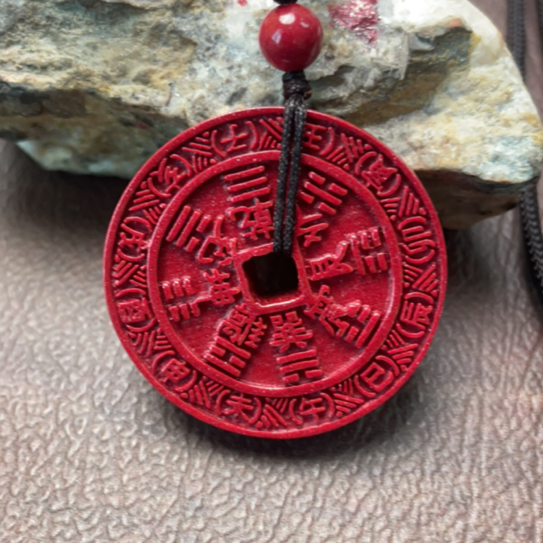 含辰砂工艺品朱砂晶体粉砂红晶砂山鬼花钱吊坠约17克重