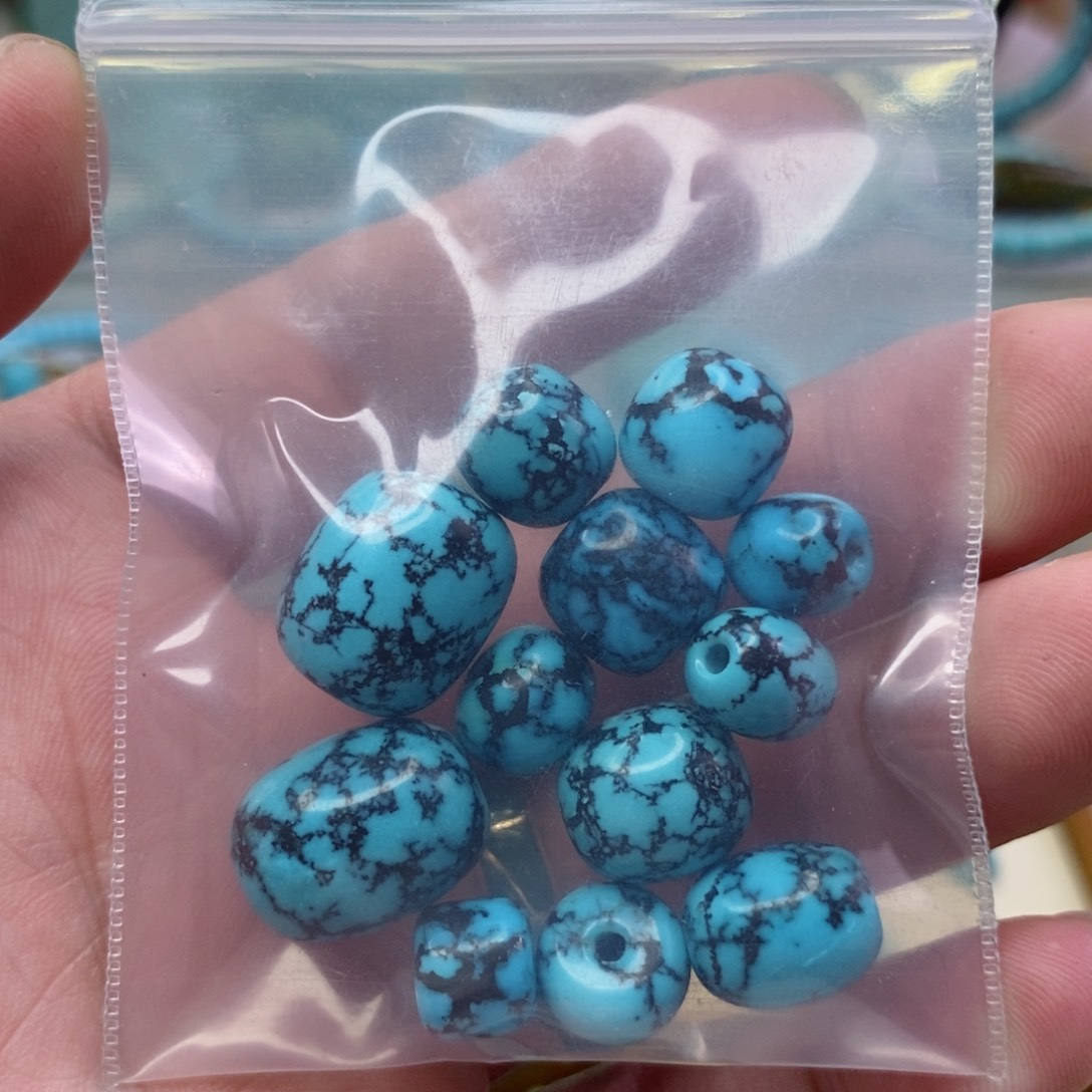 绿松石配饰未镶嵌卢*森