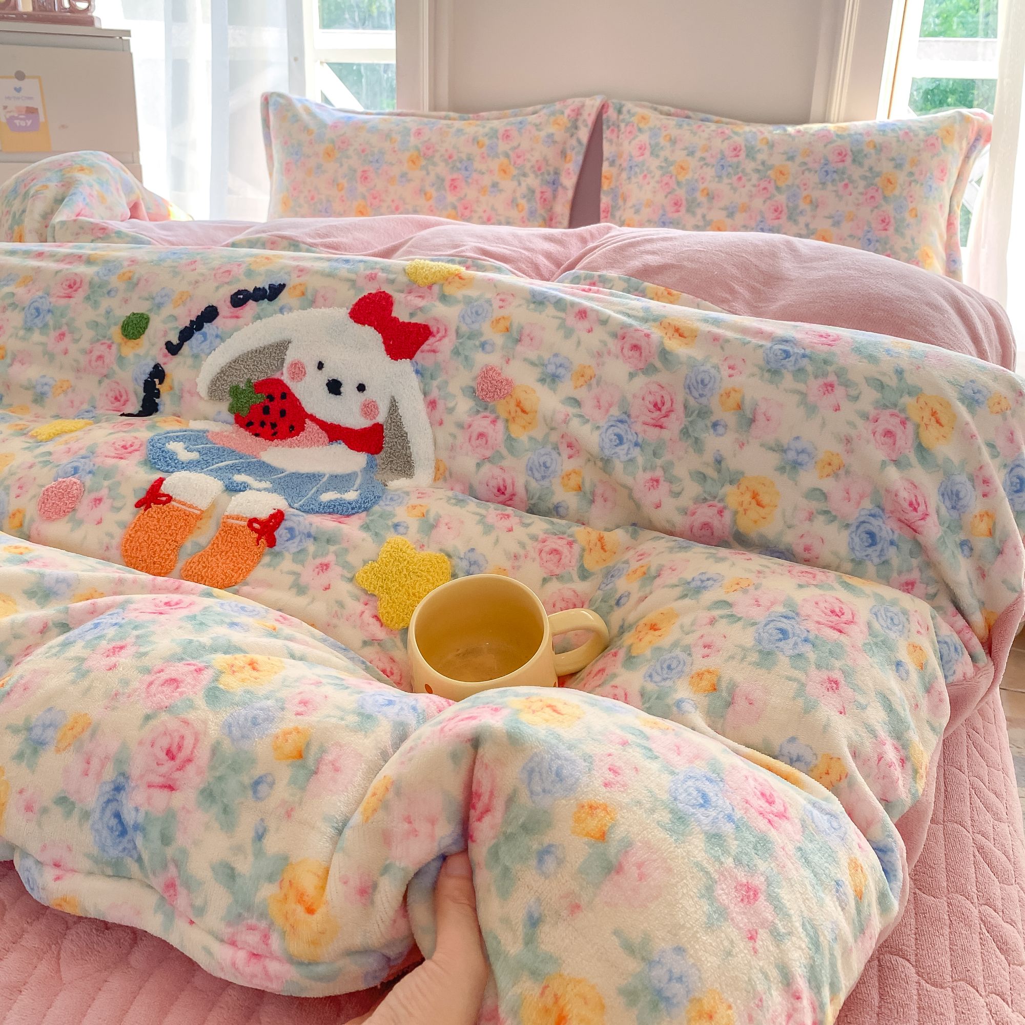 冬季加厚牛奶绒毛巾绣床盖四件套加绒保暖被套双面绒居家床上用品