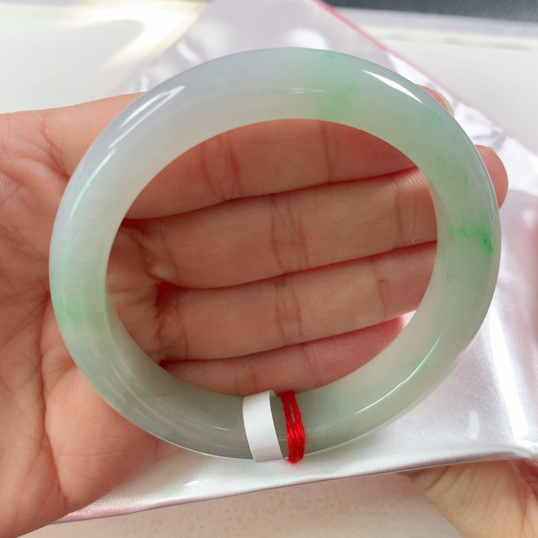 未镶嵌手镯翡翠 需包容裂纹271