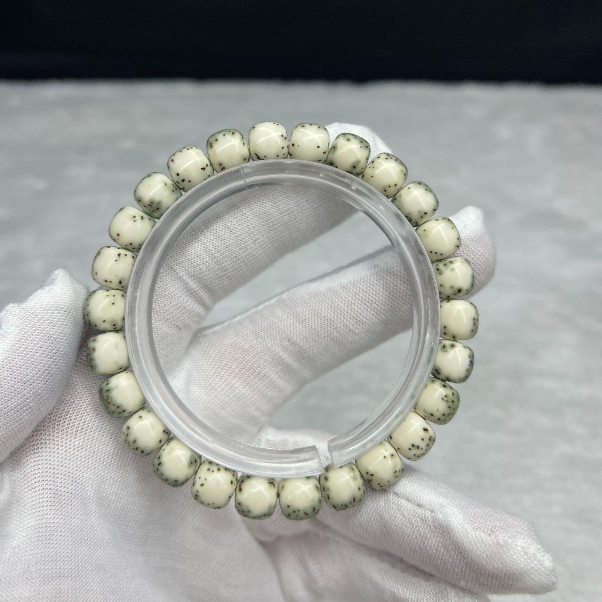 星月菩提手串KZZW30海南原生态星月菩提石玉料灰背河豚9*8