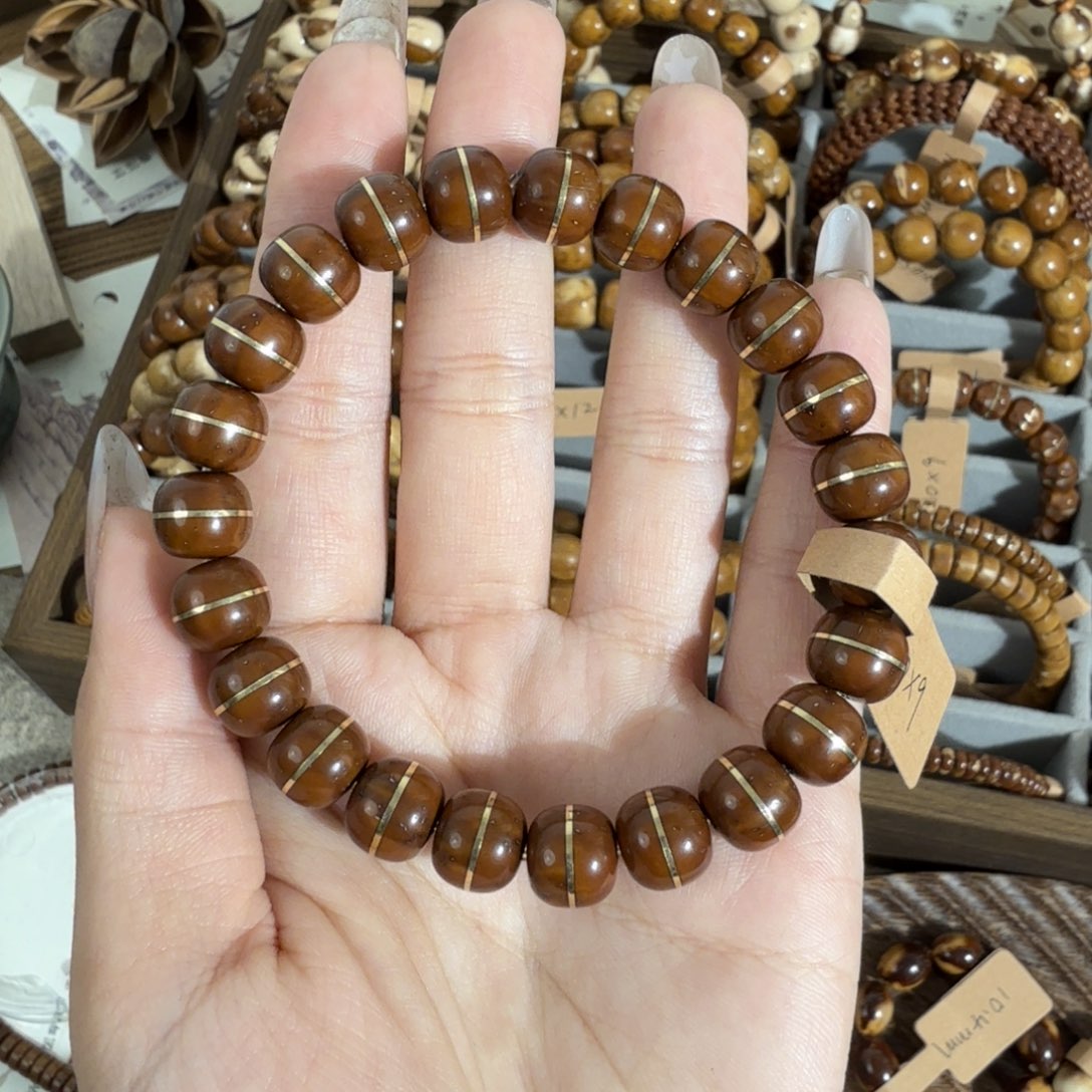 紫金鼠吊坠10*9红皮金腰带一线天纯肉实心