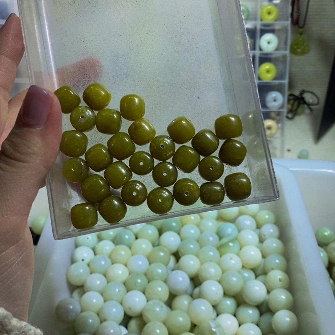 蛇纹石玉其他未镶嵌202