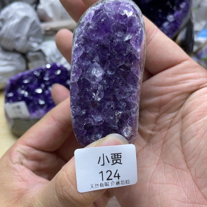 未镶嵌水晶大型摆件（非配饰）