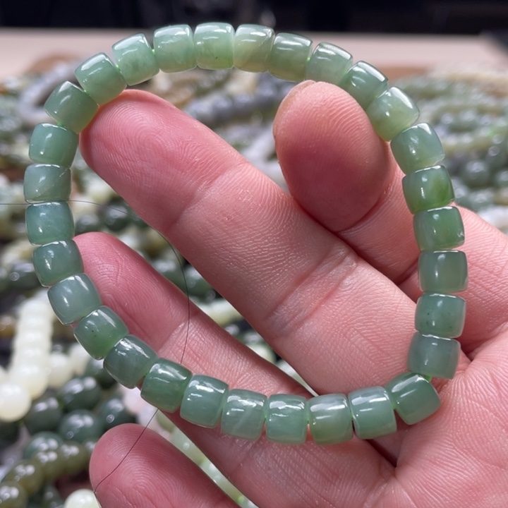 和田玉手链未镶嵌