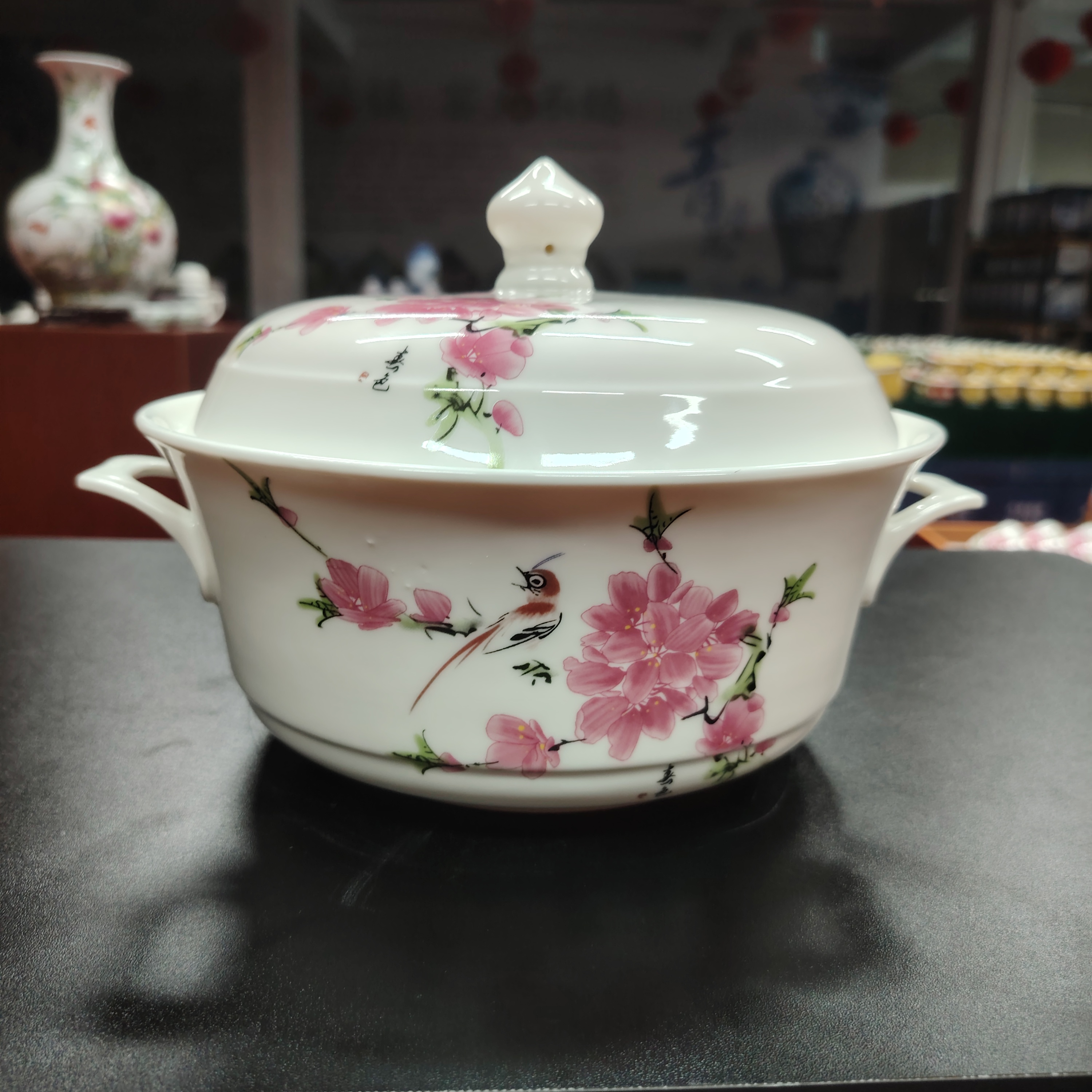水点桃花陶瓷汤煲