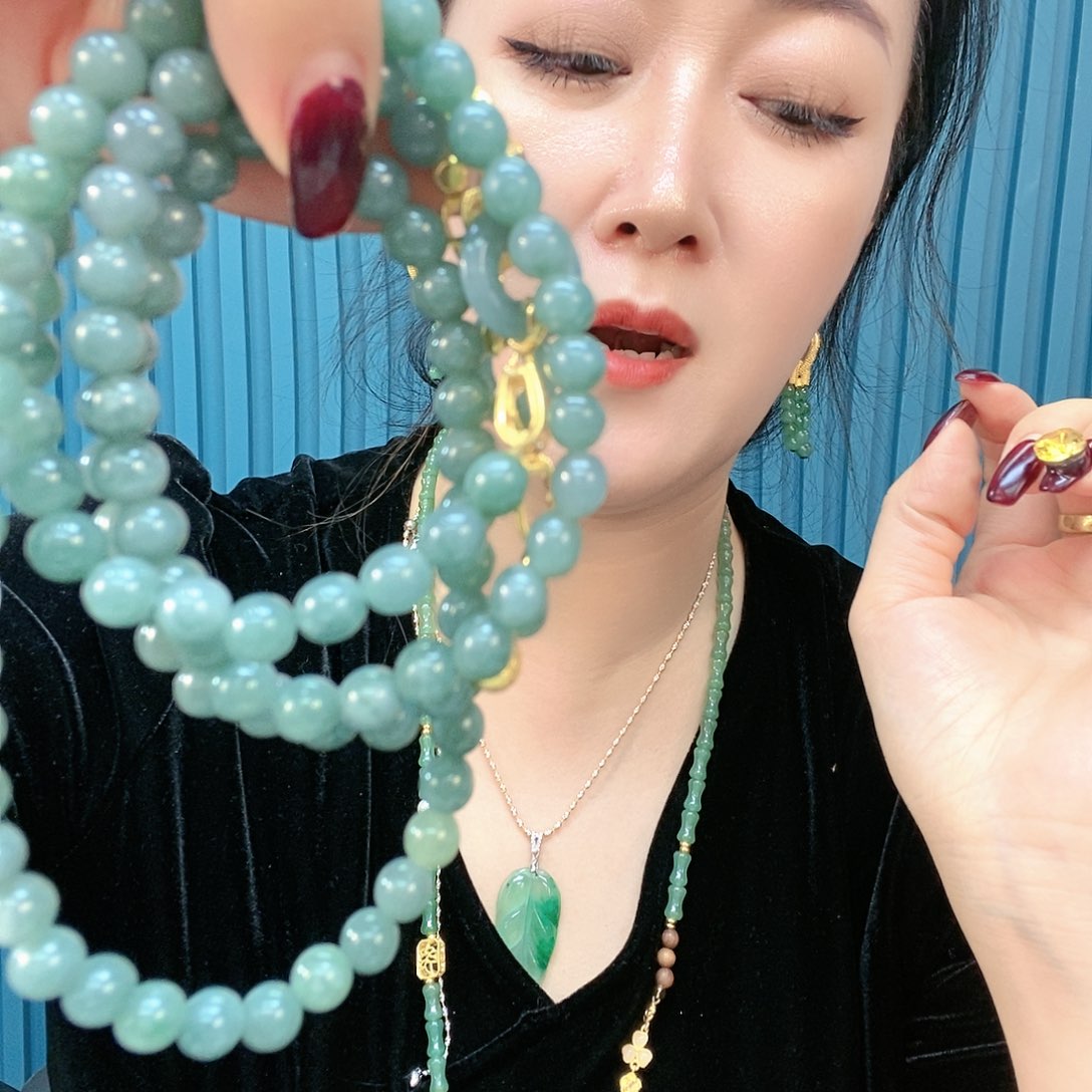 石英质玉手镯未镶嵌大****丽