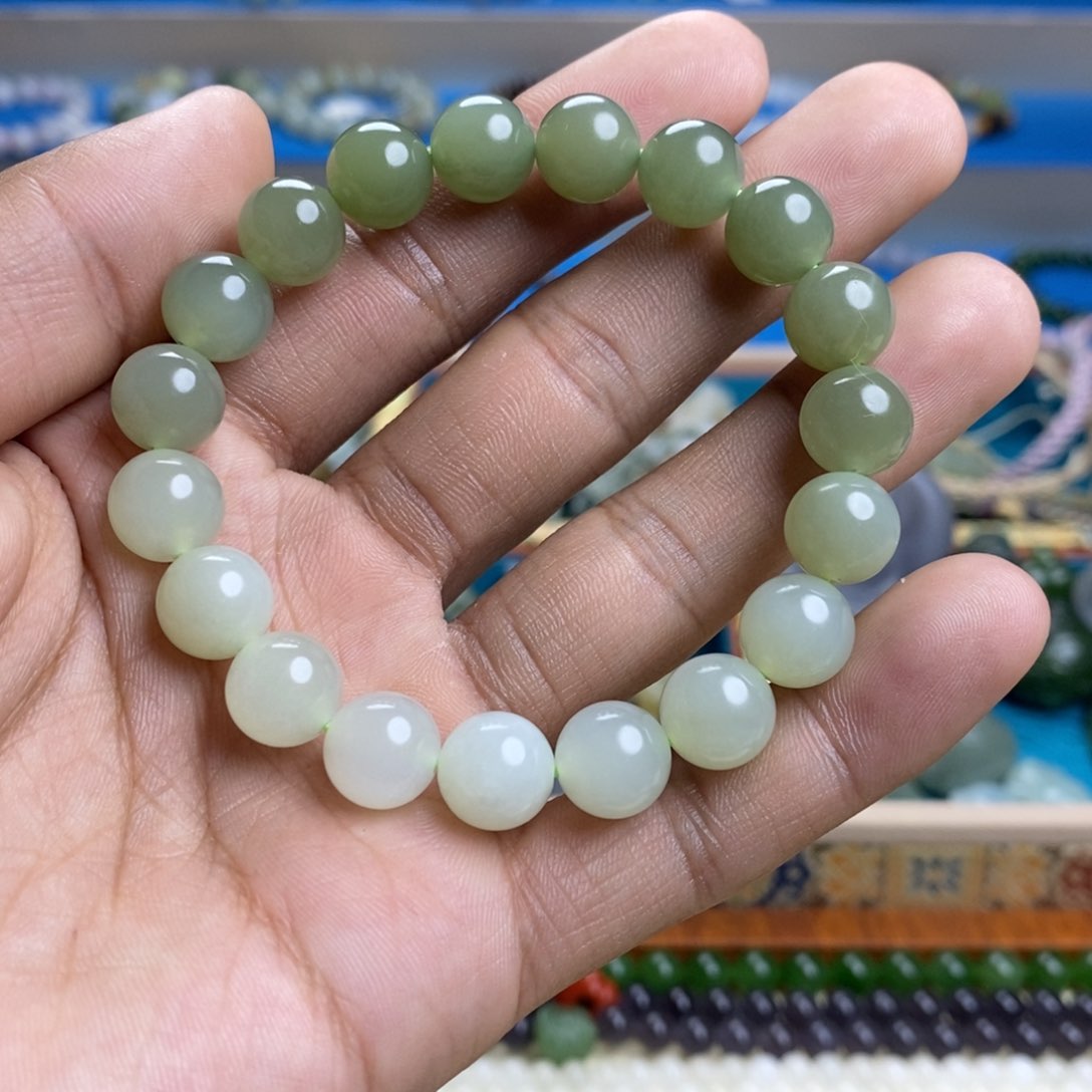 和田玉手串未镶嵌