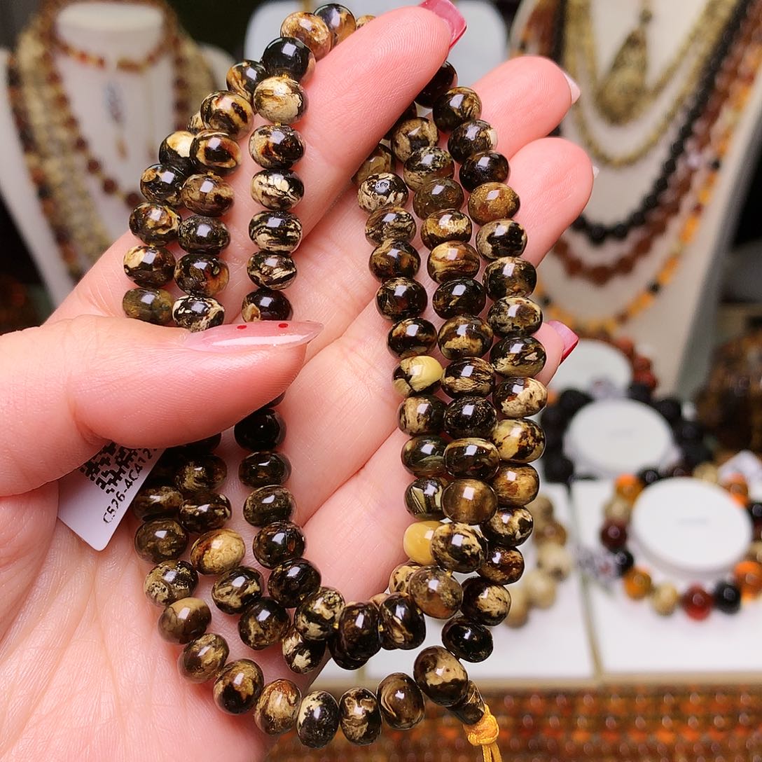 琥珀裸石未镶嵌陆*琥珀