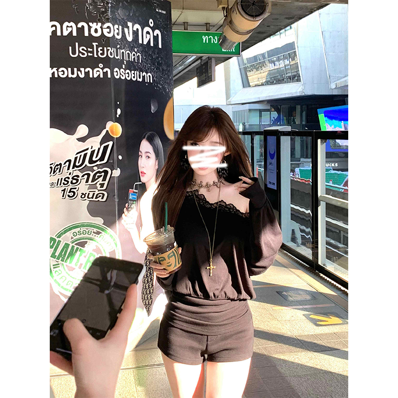 双生猎神 纯欲露肩蕾丝拼接收腰长袖上衣小个子短裤套装