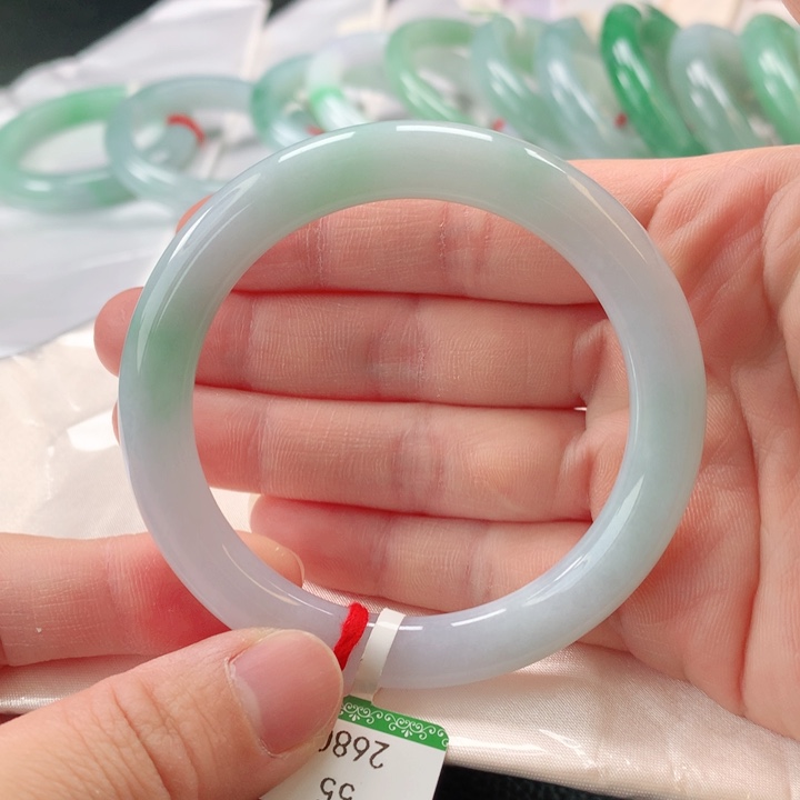 翡翠手镯未镶嵌缅甸A货翡翠手镯