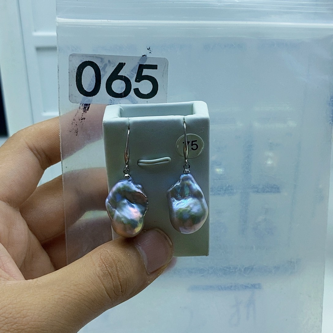 淡水珍珠合金颈饰