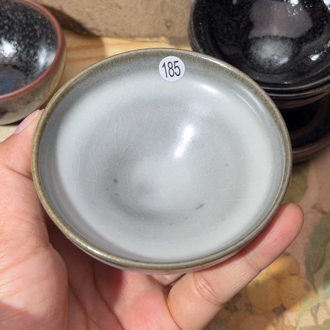 茶盏义兴龙窑坚持真柴烧