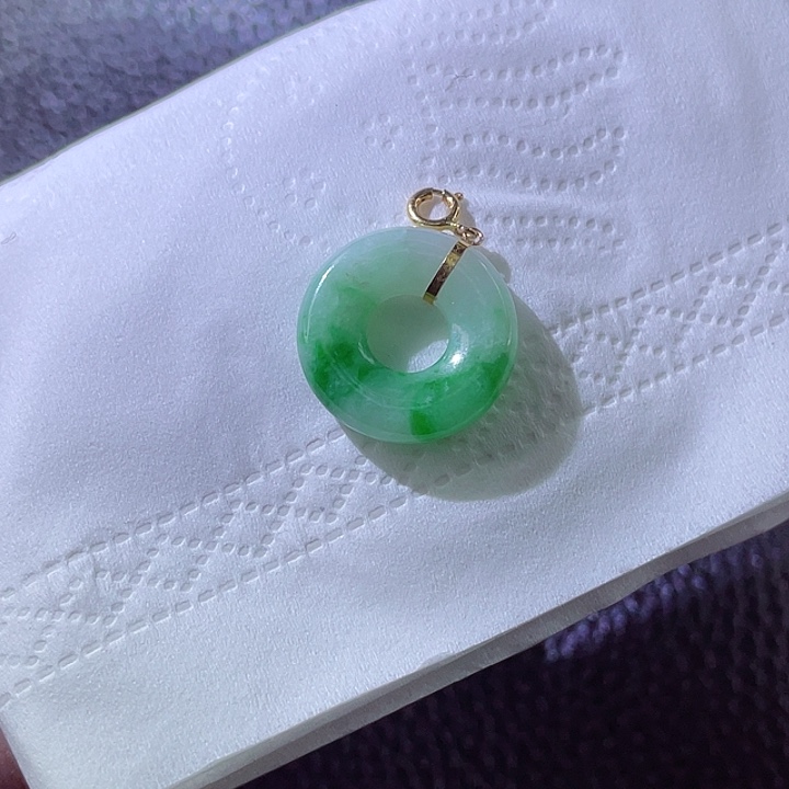 翡翠颈饰18K金镶嵌翡翠