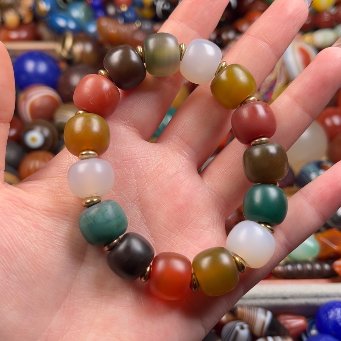 玛瑙/玉髓颈饰未镶嵌