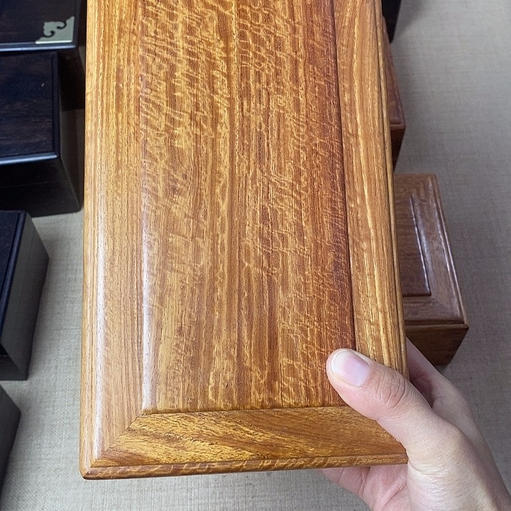 木成****店缅花机关盒