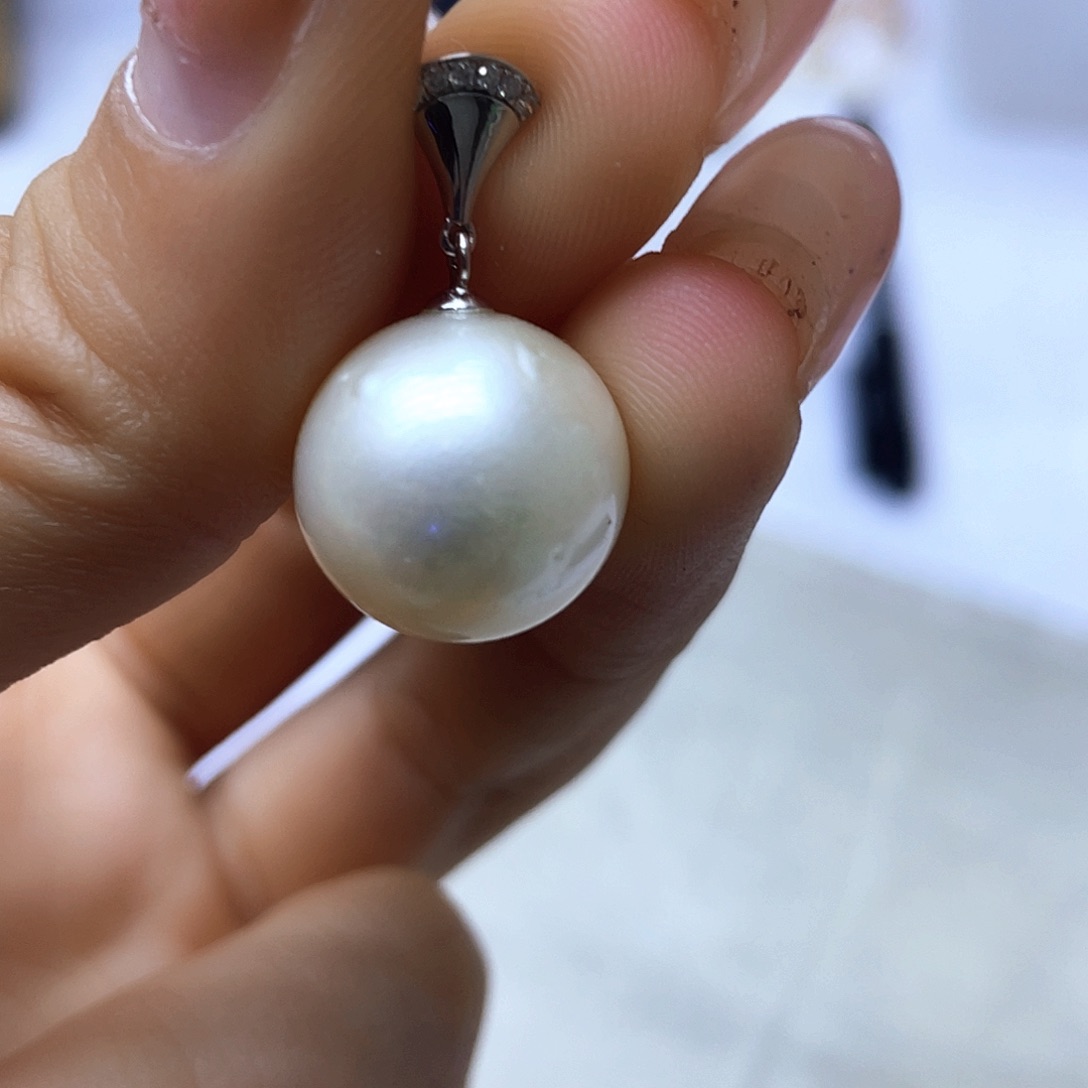 海水珍珠颈饰18K金镶嵌