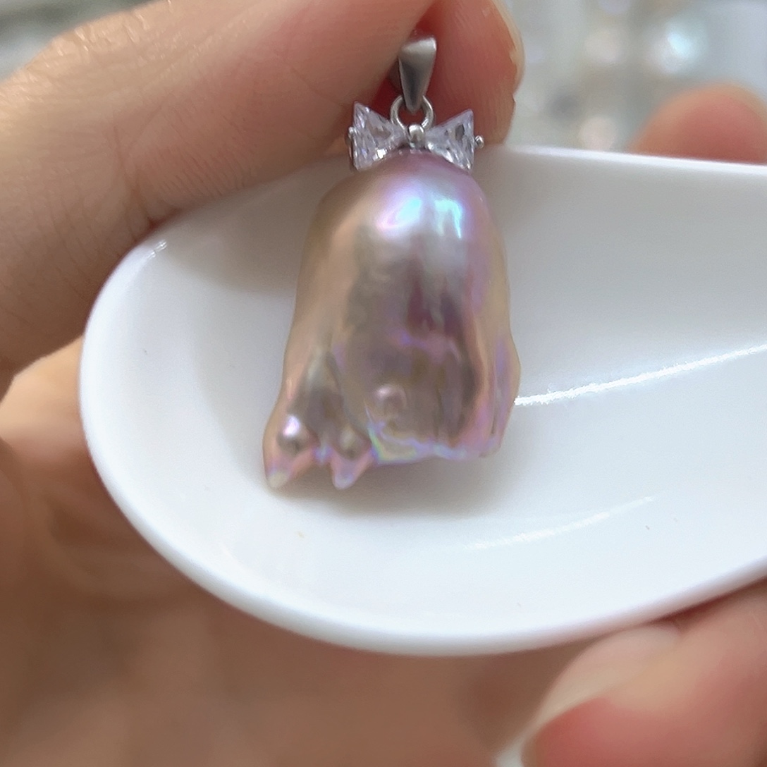 淡水珍珠吊坠(赠链)未镶嵌